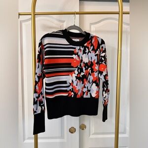 Nine West, Sweater, size small, is in like-new condition.